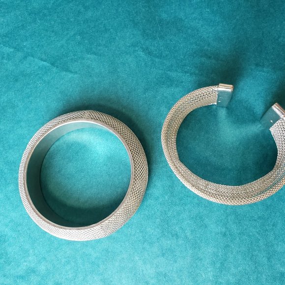 2 for 10$ 2 mesh bracelets silver tone - Picture 2 of 4